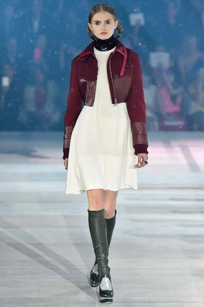 Look 43
